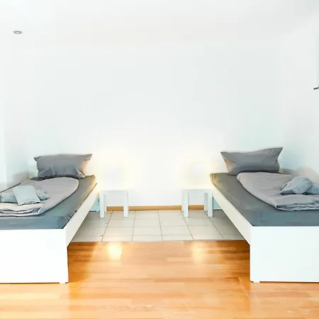 Bege Teamhome Appartement Solingen