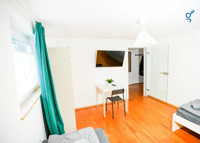 Bege Teamhome Lejlighed *