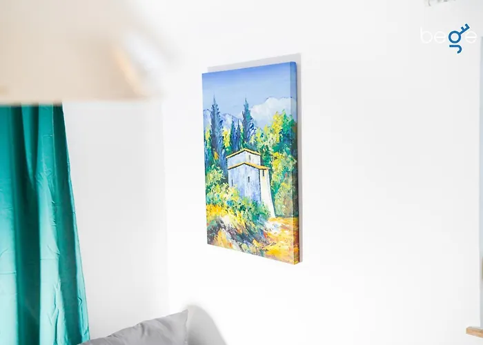 Bege Teamhome Lejlighed *